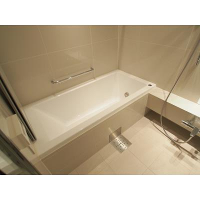 バス・シャワールーム　別タイプ部屋　参考写真です