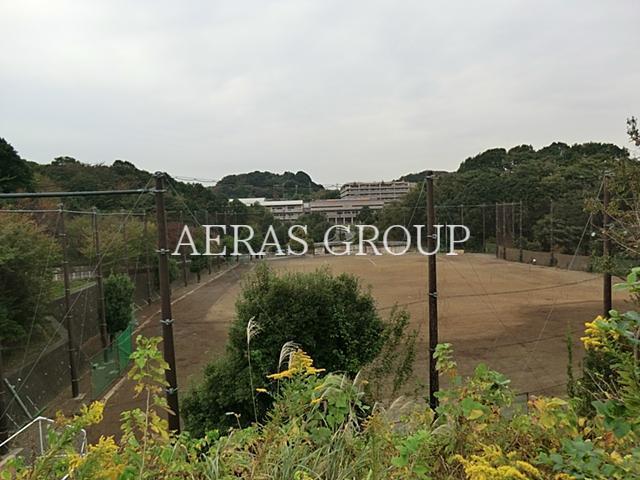 中学校　横浜市立中山中学校（中学校）まで627m