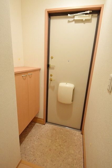 玄関　★シューズボックス付きの玄関です★