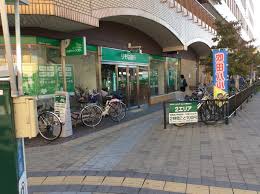 銀行　りそな銀行 吹田支店（銀行）まで1462m