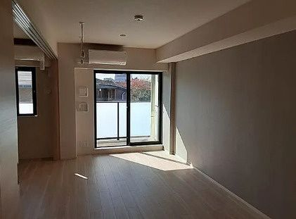 居室・リビング　写真は同タイプ住居です。