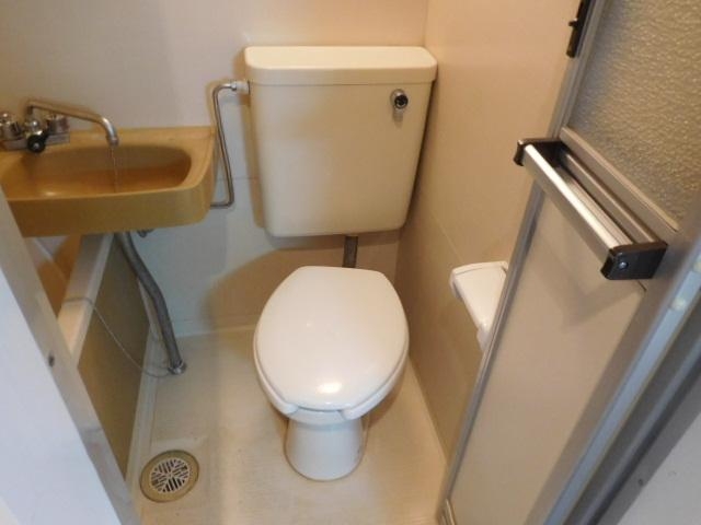 トイレ　ちょこんと可愛らしいですね