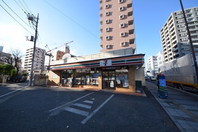 コンビニ　セブンイレブンさいたま吉敷町店（コンビニ）まで218m