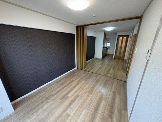 YKビルの居間写真