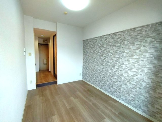 その他部屋・スペース　広々とした洋室です