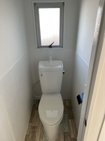トイレ　落ち着いたトイレです