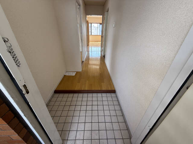 三和マンションの玄関写真