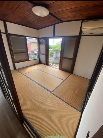 高崎市根小屋町戸建ての居間写真