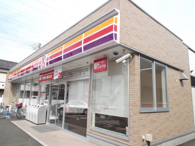 コンビニ　サークルＫ（コンビニ）まで90m