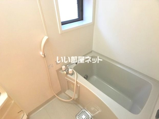 小田急小田原線 愛甲石田駅 徒歩15分 2階建 築22年の風呂写真