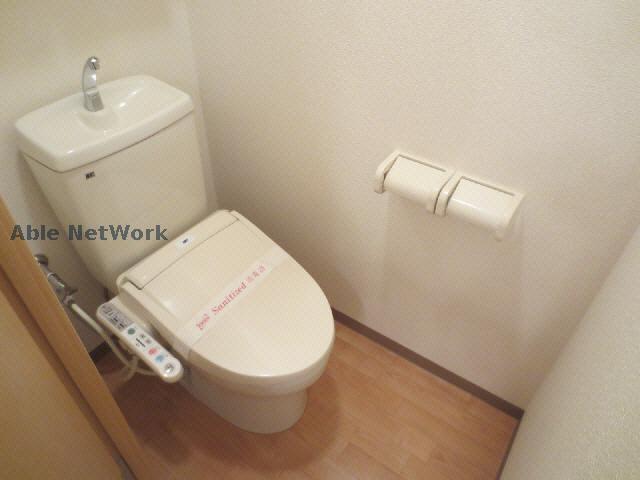 トイレ　同型モデル