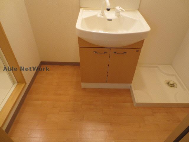 洗面設備　同型モデル