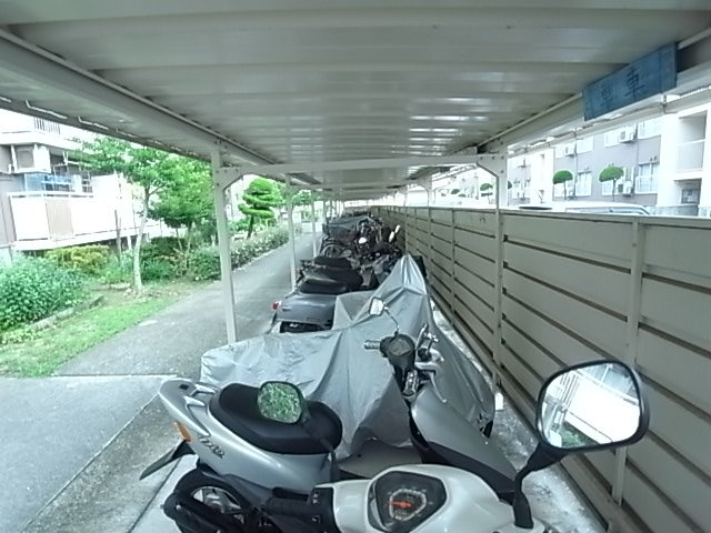 伊丹鴻池の外観写真