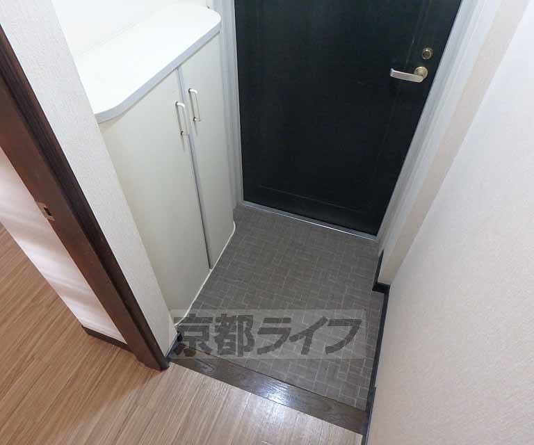 京阪交野線 宮之阪駅 徒歩11分 2階建 築38年の玄関写真