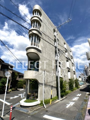 建物外観　落ち着いた雰囲気の外観です