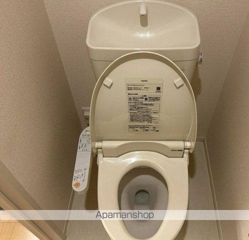 ＪＲ東海道本線 尾頭橋駅 徒歩5分 3階建 築14年のトイレ写真