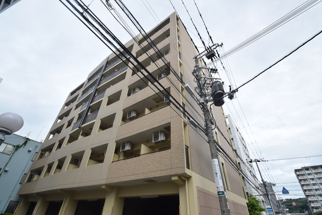 ビーバ江坂の外観写真