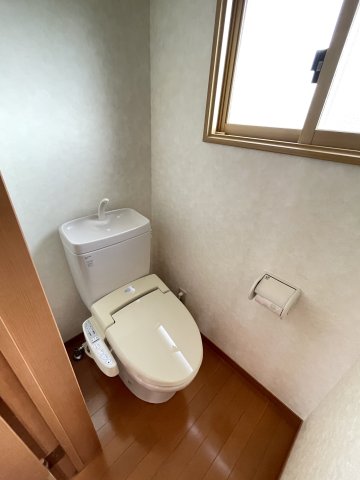 メモリアルハイツ羽白のトイレ写真