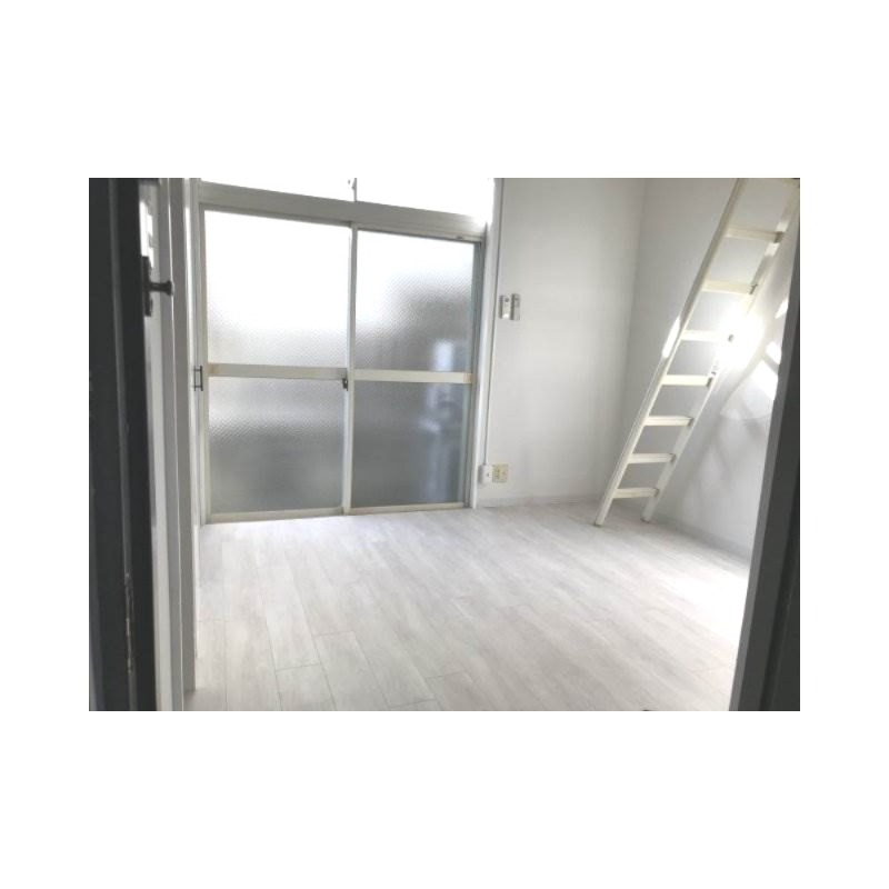居室・リビング　※別部屋参考写真