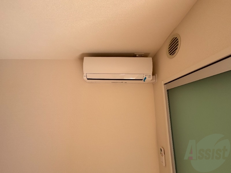 その他設備　リビングにエアコンが付いているため部屋の温度の調節が可能です