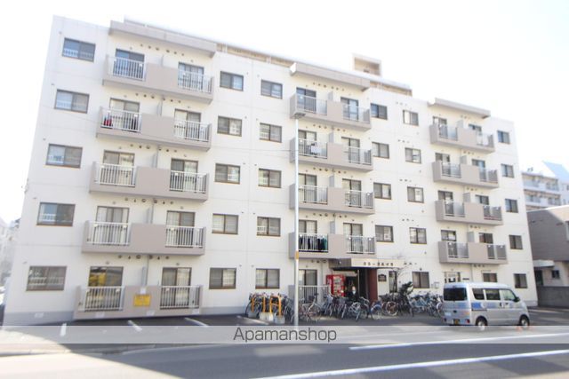 地下鉄南北線 北１２条駅 徒歩2分 5階建 築41年の外観写真