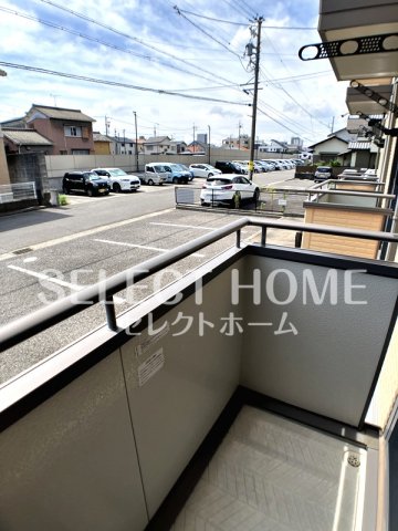バルコニー　陽当たり良好なバルコニーです