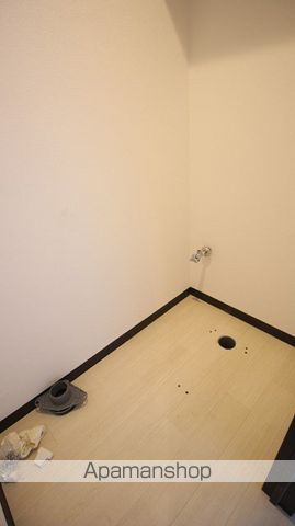 地下鉄東西線 西２８丁目駅 徒歩4分 5階建 築8年のトイレ写真