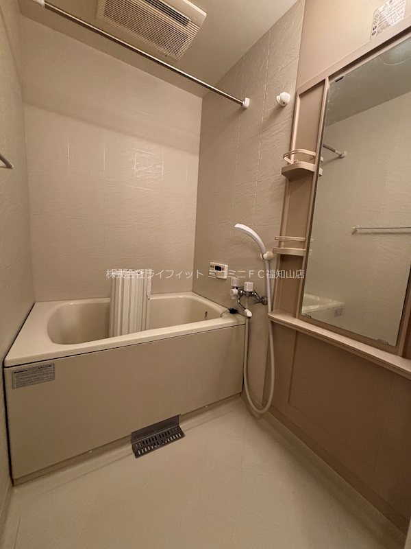 バス・シャワールーム　※同タイプ別部屋の写真となります。
