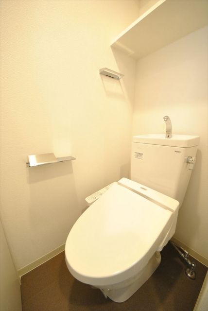 阪神本線 姫島駅 徒歩7分 9階建 築7年のトイレ写真