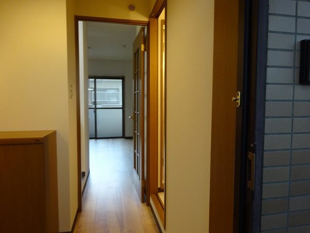 エクスバルノエルの玄関写真