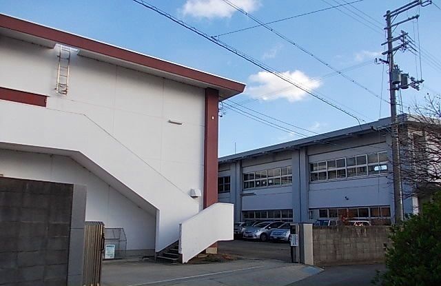小学校　藤田小学校様（小学校）まで900m