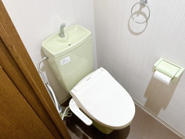 ＪＲ山手線 渋谷駅 徒歩14分 14階建 築26年のトイレ写真