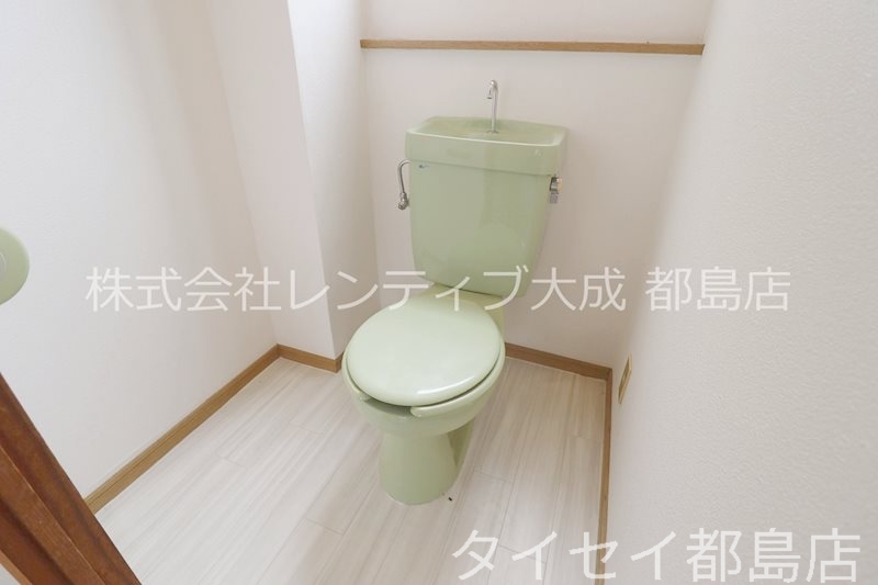 地下鉄谷町線 都島駅 徒歩7分 5階建 築36年のトイレ写真