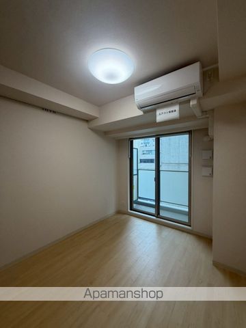 ＪＲ京浜東北線 川崎駅 徒歩5分 13階建 築23年の居間写真
