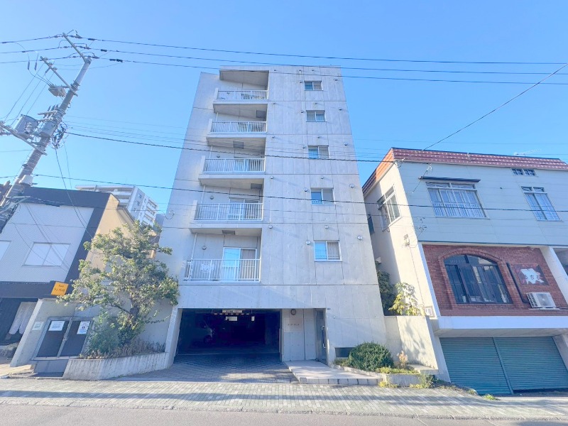 建物外観　外観写真でございます！