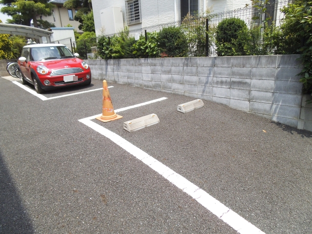駐車場　敷地内駐車場ございます♪