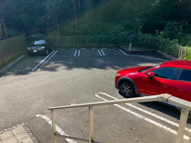 駐車場　駐車場