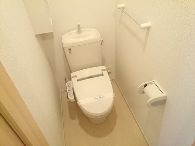 ＪＲ東海道本線 尼崎駅 徒歩6分 2階建 築15年のトイレ写真