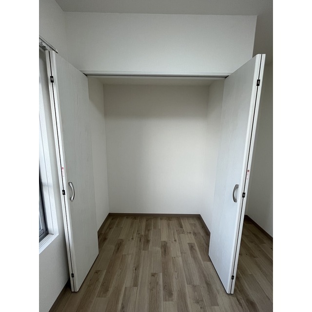 収納　※写真は１０４号室のものです。