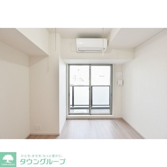 コンフォリア森下リバーサイドの居間写真