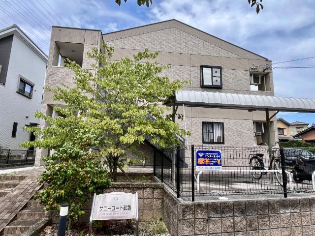 建物外観　外観写真（昼）
