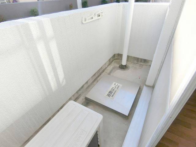 都営新宿線 大島駅 徒歩8分 5階建 築33年の内装写真