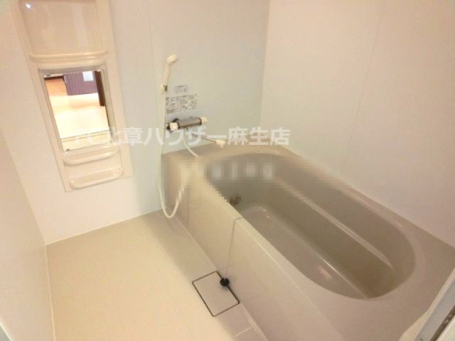 バス・シャワールーム　収納スペース豊富です