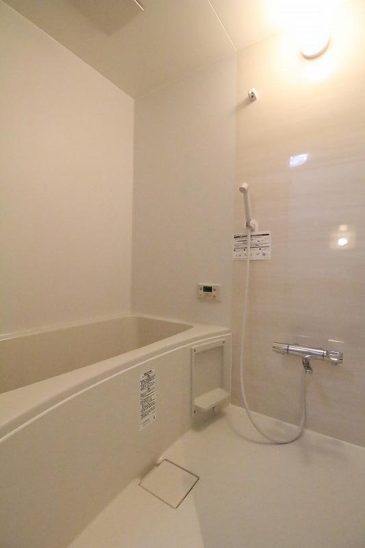 バス・シャワールーム　※別部屋写真参照