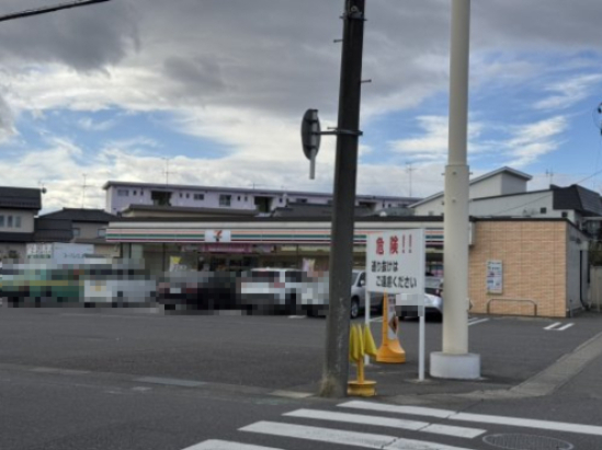 コンビニ　セブンイレブン 郡山芳賀1丁目店（コンビニ）まで484m