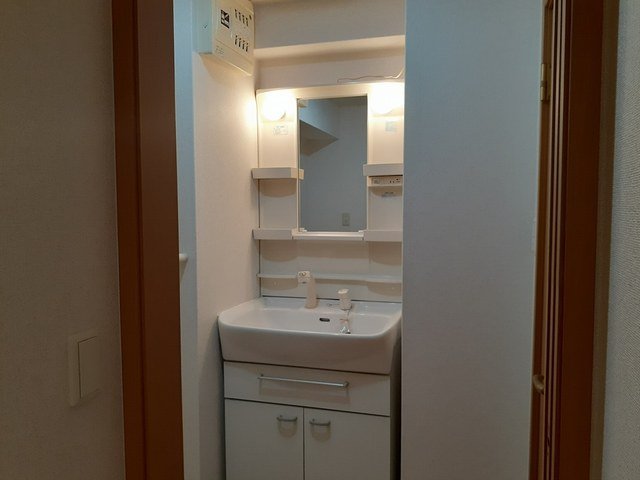 洗面設備　忙しい朝には欠かせない洗面所です