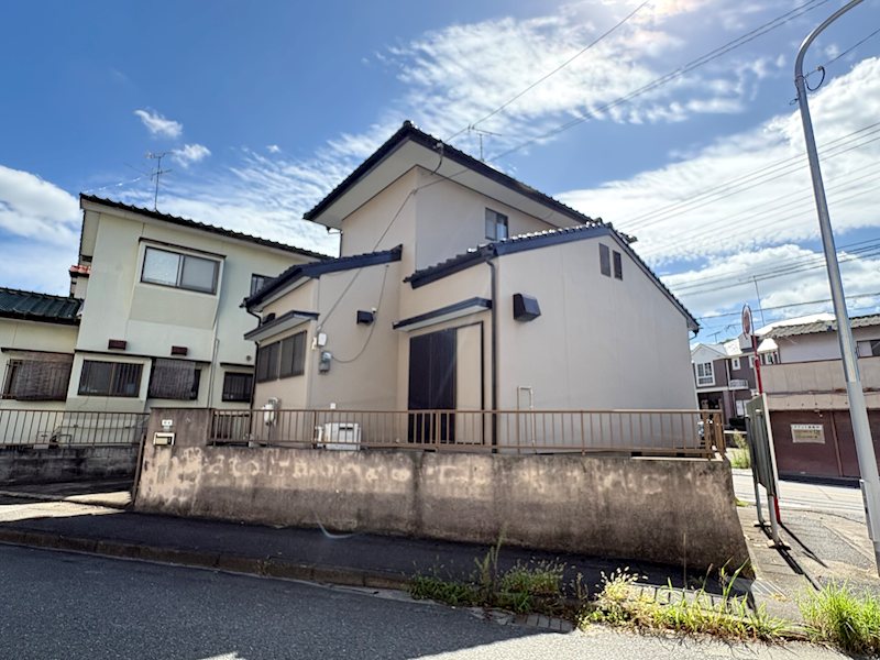 八田3丁目貸家