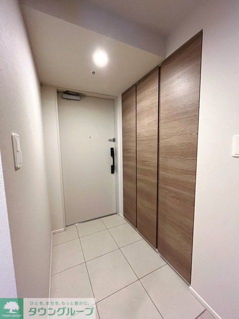 玄関　※写真は同タイプ住戸です。