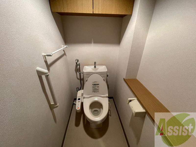 トイレ　こちらはトイレです。清潔感があり、安心して使用できます。