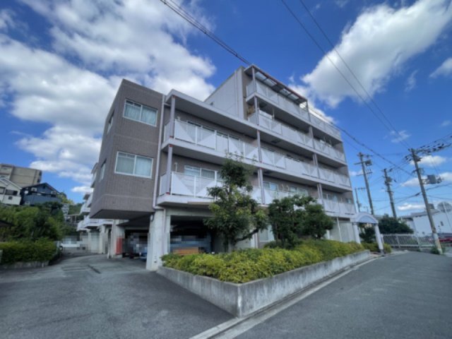 大阪モノレール本線 万博記念公園駅 徒歩19分 築31年